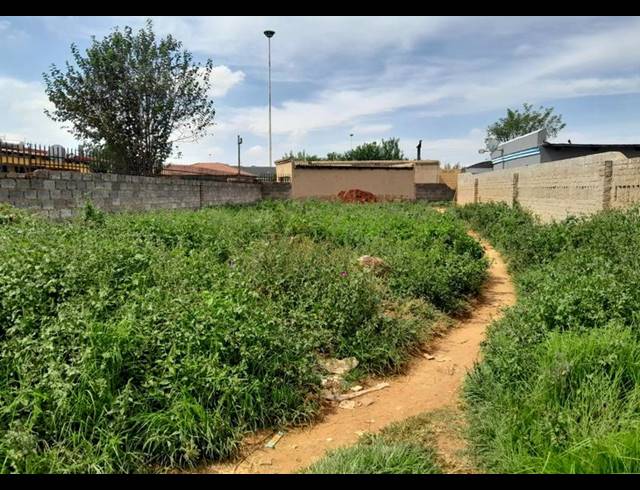 LAND FOR SALE IN VOSLOORUS